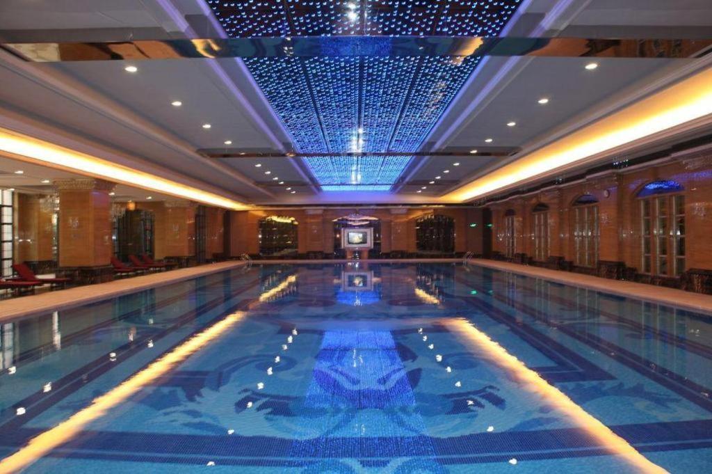 Chateau Starriver Guangzhou Peninsula Exterior foto